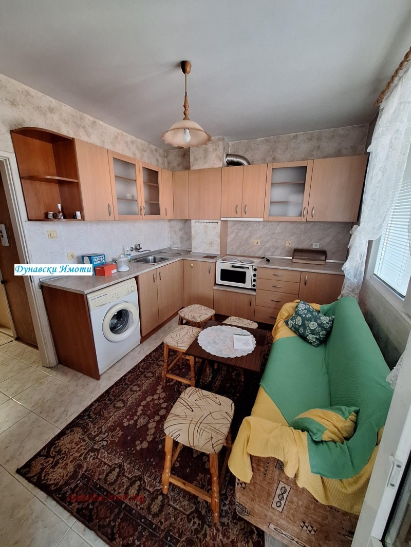 Продава 3-СТАЕН, град Русе, Родина 3 • 92700 € / 181305.44 лв. • 10462405 1 — Holmes.bg Продава 3-СТАЕН, град Русе, Родина 3 • 92700 € / 181305.44 лв. • 10462405 1