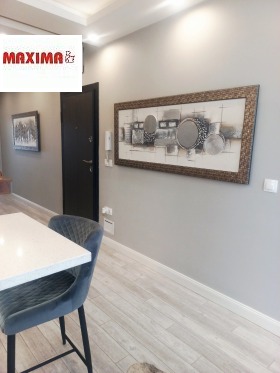 Обява Продава 3-СТАЕН,град София, Сердика>