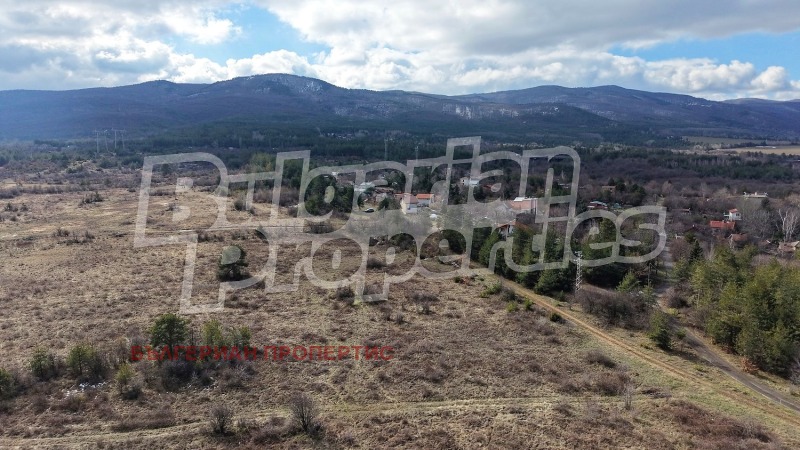 Продава ПАРЦЕЛ, област София, с. Нови хан • 396000 € • 89711045 1 — Holmes.bg Продава ПАРЦЕЛ, област София, с. Нови хан • 396000 € • 89711045 1