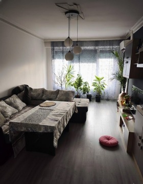 3-СТАЕН, 80 m2 - Holmes.bg 3-СТАЕН, 80 m2