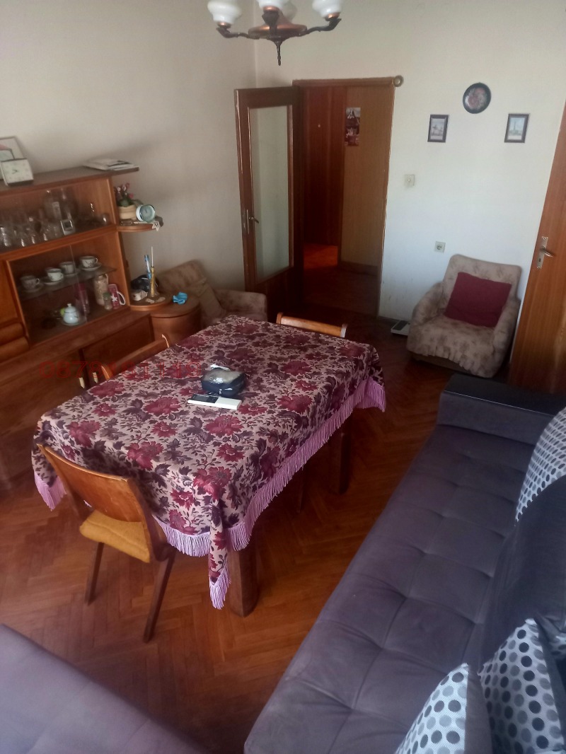 Продава 2-СТАЕН, град Пазарджик, Център • 80000 € / 156466.40 лв. • 84255641 1 — Holmes.bg Продава 2-СТАЕН, град Пазарджик, Център • 80000 € / 156466.40 лв. • 84255641 1