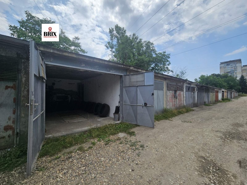 Продава ГАРАЖ, ПАРКОМЯСТО, град Русе, Здравец • 21000 € / 41072.43 лв. • 84275811 1 — Holmes.bg Продава ГАРАЖ, ПАРКОМЯСТО, град Русе, Здравец • 21000 € / 41072.43 лв. • 84275811 1