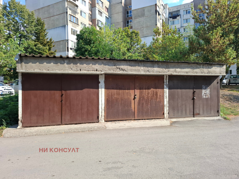 Продава ГАРАЖ, ПАРКОМЯСТО, град Перник, Селото • 22000 € • 40360100 1 — Holmes.bg Продава ГАРАЖ, ПАРКОМЯСТО, град Перник, Селото • 22000 € • 40360100 1