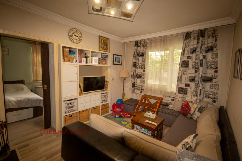 Продава КЪЩА, град Перник, Църква • 118300 € / 231374.69 лв. • 34234071 1 — Holmes.bg Продава КЪЩА, град Перник, Църква • 118300 € / 231374.69 лв. • 34234071 1
