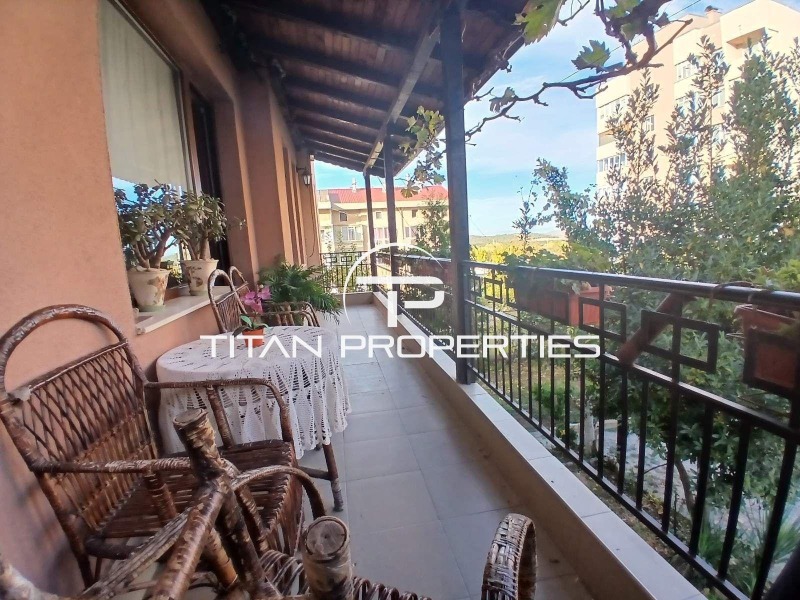 Продава КЪЩА, област Пазарджик, гр. Пещера • 220000 € / 430282.60 лв. • 83247017 1 — Holmes.bg Продава КЪЩА, област Пазарджик, гр. Пещера • 220000 € / 430282.60 лв. • 83247017 1