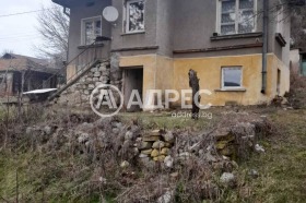 Продава Къща, с. Цацаровци
