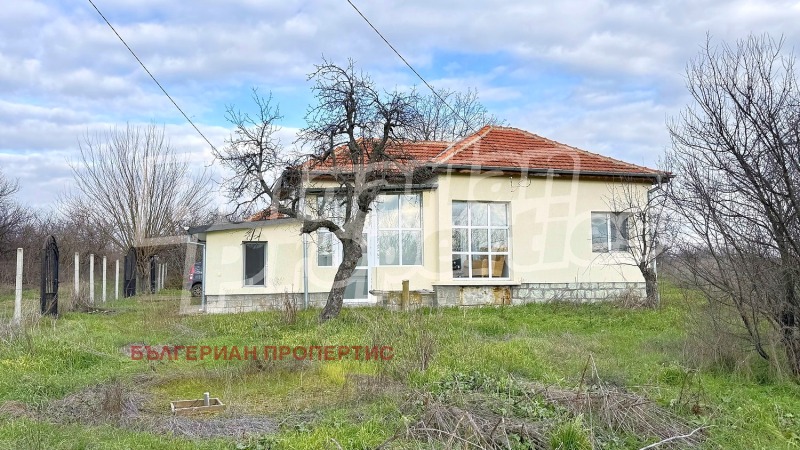 Продава КЪЩА, област Стара Загора, с. Константиновец • 45000 € / 88012.35 лв. • 56256404 1 — Holmes.bg Продава КЪЩА, област Стара Загора, с. Константиновец • 45000 € / 88012.35 лв. • 56256404 1