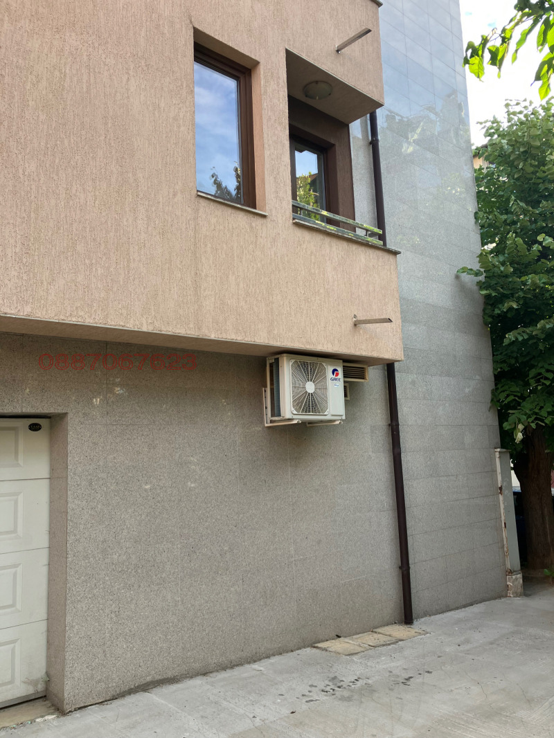 Продава 3-СТАЕН, град Враца, Център • 245000 € / 479178.35 лв. • 99153772 1 — Holmes.bg Продава 3-СТАЕН, град Враца, Център • 245000 € / 479178.35 лв. • 99153772 1
