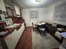 Продажба на етажи от къща в град Варна - изображение 10 