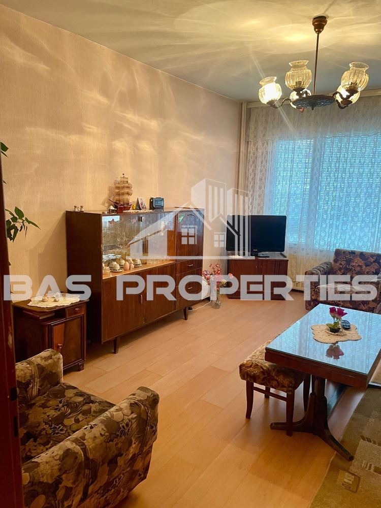 Продава 3-СТАЕН, град София, Връбница 1 • 190000 € / 371607.70 лв. • 51674320 1 — Holmes.bg Продава 3-СТАЕН, град София, Връбница 1 • 190000 € / 371607.70 лв. • 51674320 1