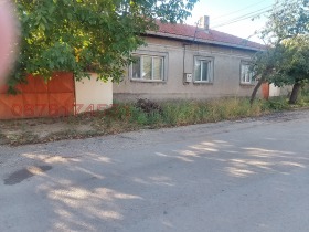 Продава Къща, гр. Кубрат