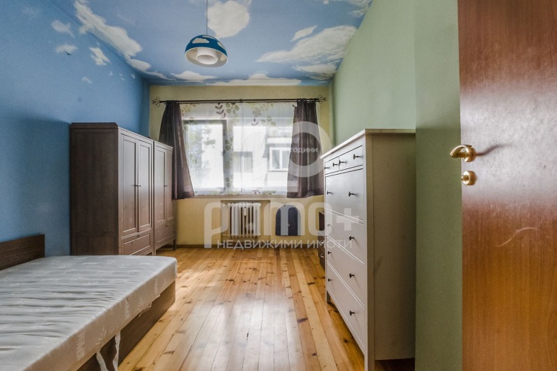 Продава 3-СТАЕН, град София, Оборище • 330000 € / 645423.90 лв. • 96733710 1 — Holmes.bg Продава 3-СТАЕН, град София, Оборище • 330000 € / 645423.90 лв. • 96733710 1