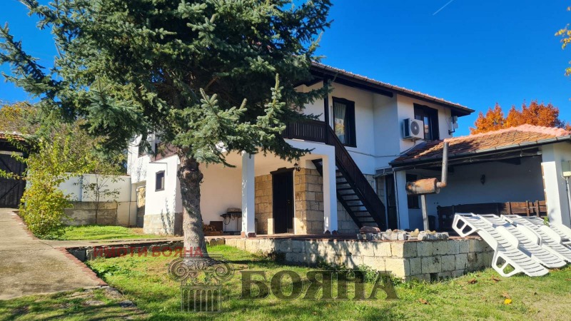 Продава КЪЩА, област Русе, с. Червен • 150000 € / 293374.50 лв. • 58546572 1 — Holmes.bg Продава КЪЩА, област Русе, с. Червен • 150000 € / 293374.50 лв. • 58546572 1