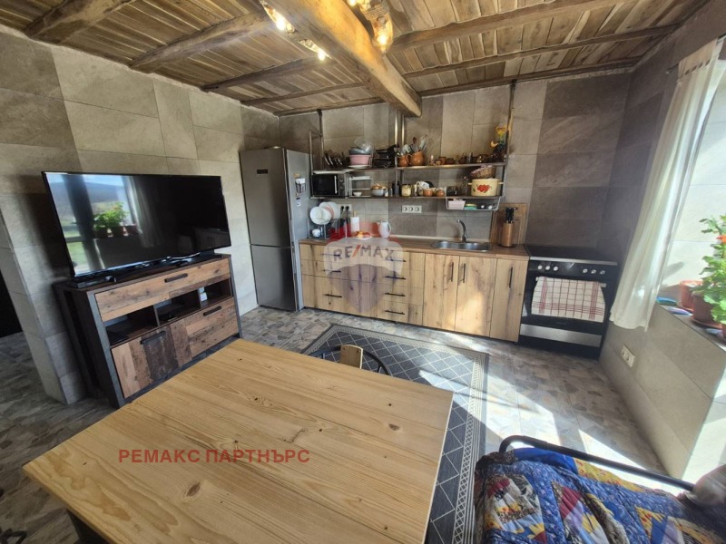 Продава КЪЩА, област Варна, с. Кривини • 210000 € / 410724.30 лв. • 88682247 1 — Holmes.bg Продава КЪЩА, област Варна, с. Кривини • 210000 € / 410724.30 лв. • 88682247 1