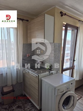 3-СТАЕН, 82 m2 - Holmes.bg 3-СТАЕН, 82 m2
