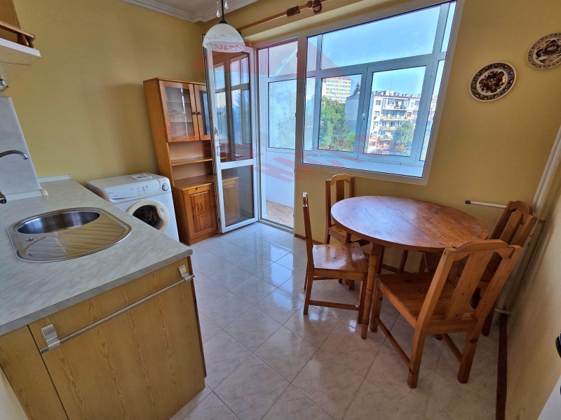 Продава 3-СТАЕН, град Шумен, Добруджански • 132000 € / 258169.56 лв. • 27867320 1 — Holmes.bg Продава 3-СТАЕН, град Шумен, Добруджански • 132000 € / 258169.56 лв. • 27867320 1