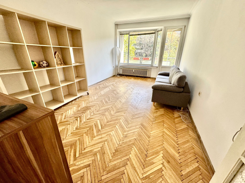 Продава 4-СТАЕН, град София, Стрелбище • 379900 € / 743019.82 лв. • 56470187 1 — Holmes.bg Продава 4-СТАЕН, град София, Стрелбище • 379900 € / 743019.82 лв. • 56470187 1