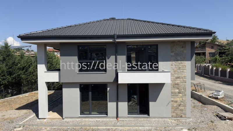Продава КЪЩА, област Благоевград, с. Изгрев • 245400 € / 479960.68 лв. • 57883794 1 — Holmes.bg Продава КЪЩА, област Благоевград, с. Изгрев • 245400 € / 479960.68 лв. • 57883794 1