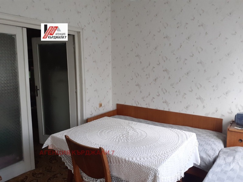 Продава 3-СТАЕН, град Кърджали, Център • 96000 € / 187759.68 лв. • 57467324 1 — Holmes.bg Продава 3-СТАЕН, град Кърджали, Център • 96000 € / 187759.68 лв. • 57467324 1