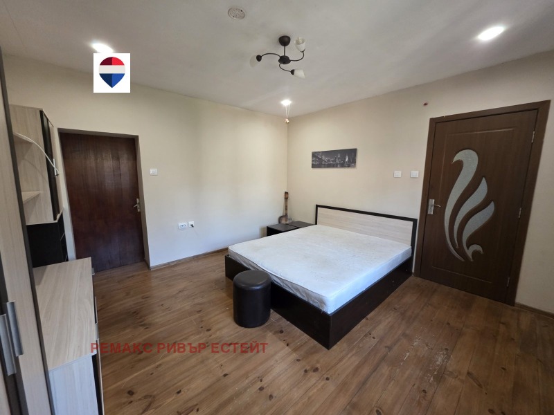Продава КЪЩА, град Русе, Тракцията • 113900 € • 31387772 1 — Holmes.bg Продава КЪЩА, град Русе, Тракцията • 113900 € • 31387772 1