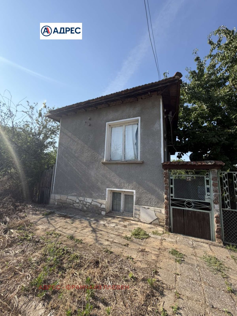 Продава КЪЩА, област Плевен, гр. Долни Дъбник • 30000 € • 68031887 1 — Holmes.bg Продава КЪЩА, област Плевен, гр. Долни Дъбник • 30000 € • 68031887 1