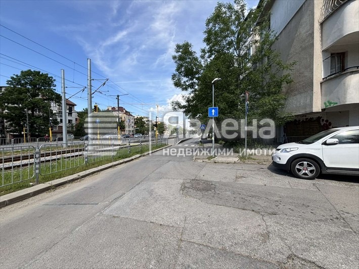 Продава ОФИС, град София, Княжево • 241278 € / 471898.75 лв. • 62923271 1 — Holmes.bg Продава ОФИС, град София, Княжево • 241278 € / 471898.75 лв. • 62923271 1