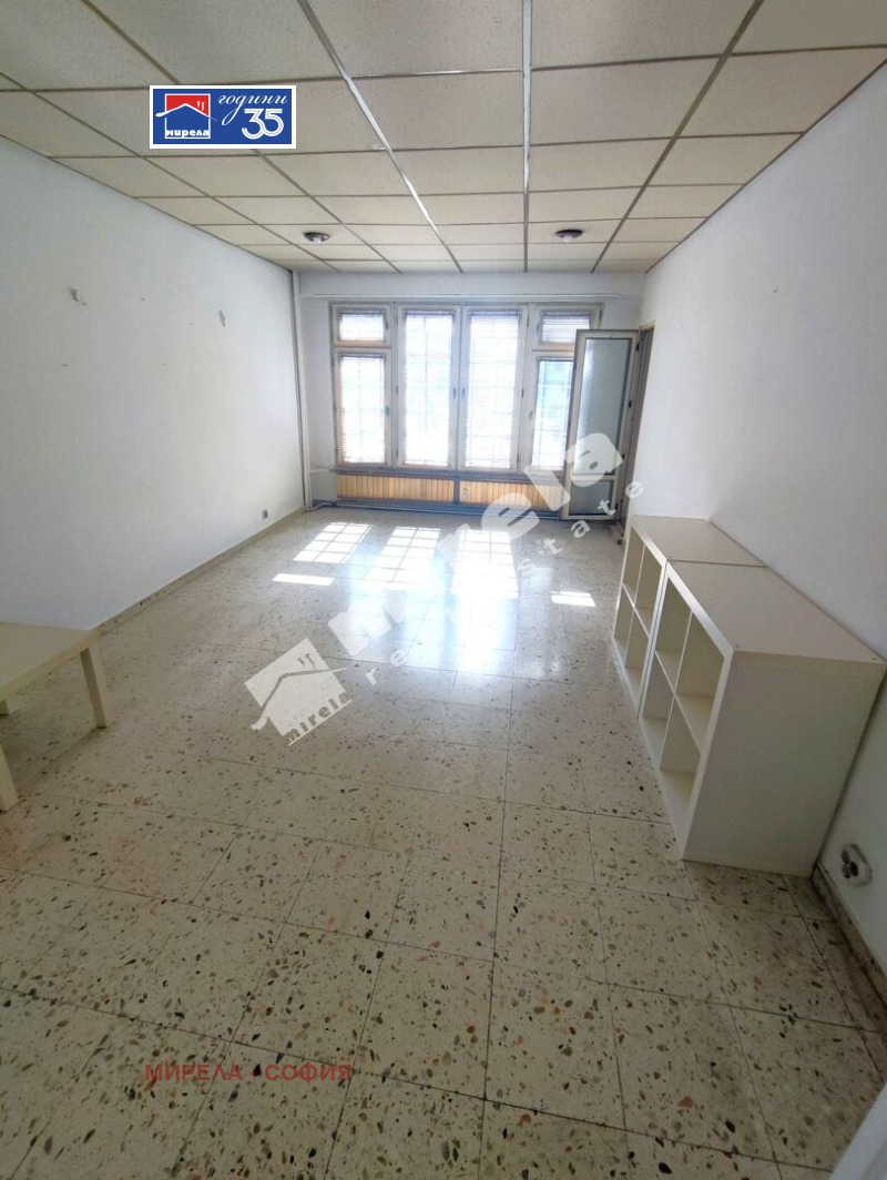 Продава 3-СТАЕН, град София, Света Троица • 190000 € • 98967230 1 — Holmes.bg Продава 3-СТАЕН, град София, Света Троица • 190000 € • 98967230 1
