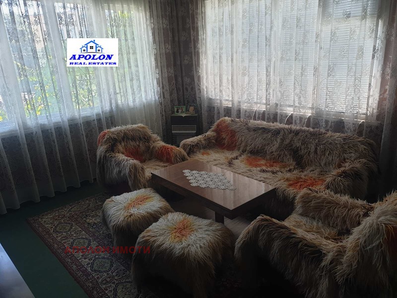 Продава КЪЩА, област Пазарджик, гр. Пещера • 140000 € • 12641997 1 — Holmes.bg Продава КЪЩА, област Пазарджик, гр. Пещера • 140000 € • 12641997 1