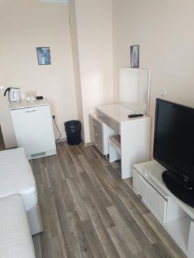 Продажба на едностайни апартаменти в област Варна - изображение 14 