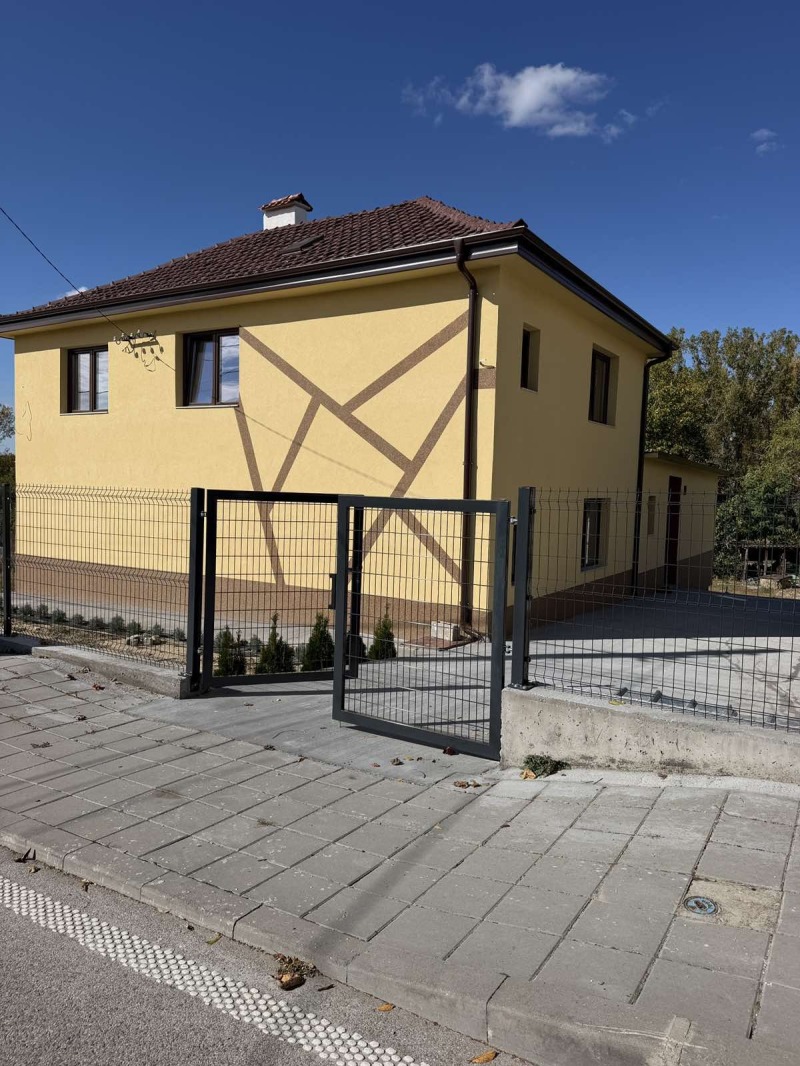 Продава КЪЩА, област Пловдив, гр. Хисаря • 290000 € • 91886505 1 — Holmes.bg Продава КЪЩА, област Пловдив, гр. Хисаря • 290000 € • 91886505 1