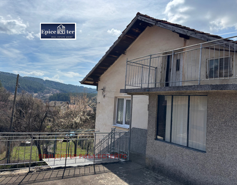 Продава КЪЩА, област Перник, с. Дрен • 62500 € • 32097938 1 — Holmes.bg Продава КЪЩА, област Перник, с. Дрен • 62500 € • 32097938 1