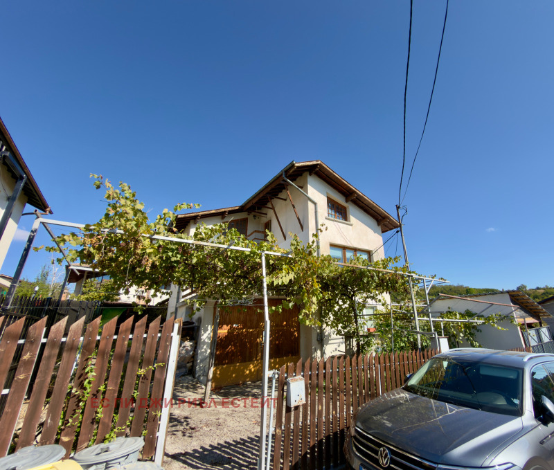 Продава КЪЩА, град София, гр. Банкя • 379000 € • 36584636 1 — Holmes.bg Продава КЪЩА, град София, гр. Банкя • 379000 € • 36584636 1