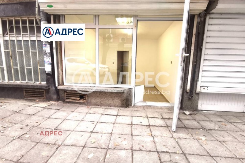 Продава МАГАЗИН, град Варна, Зимно кино Тракия • 65000 € / 127128.95 лв. • 55792146 1 — Holmes.bg Продава МАГАЗИН, град Варна, Зимно кино Тракия • 65000 € / 127128.95 лв. • 55792146 1