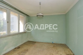 Обява Продава МНОГОСТАЕН,град Бургас, Център>