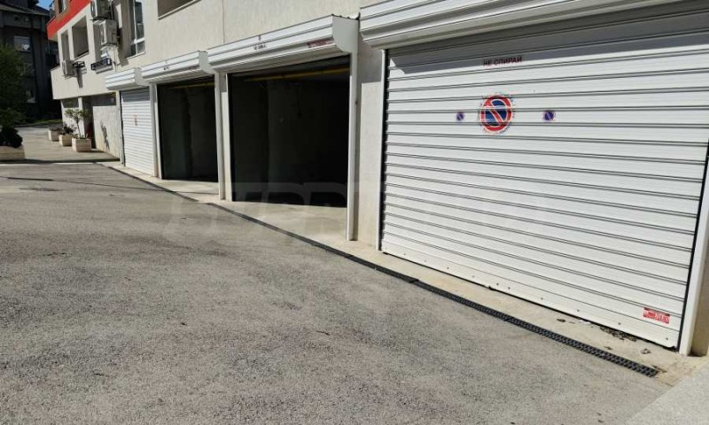 Продава ГАРАЖ, ПАРКОМЯСТО, град Велико Търново, Картала • 51800 € / 101311.99 лв. • 15087586 1 — Holmes.bg Продава ГАРАЖ, ПАРКОМЯСТО, град Велико Търново, Картала • 51800 € / 101311.99 лв. • 15087586 1