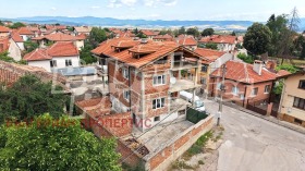 Продава Къща, с. Костенец