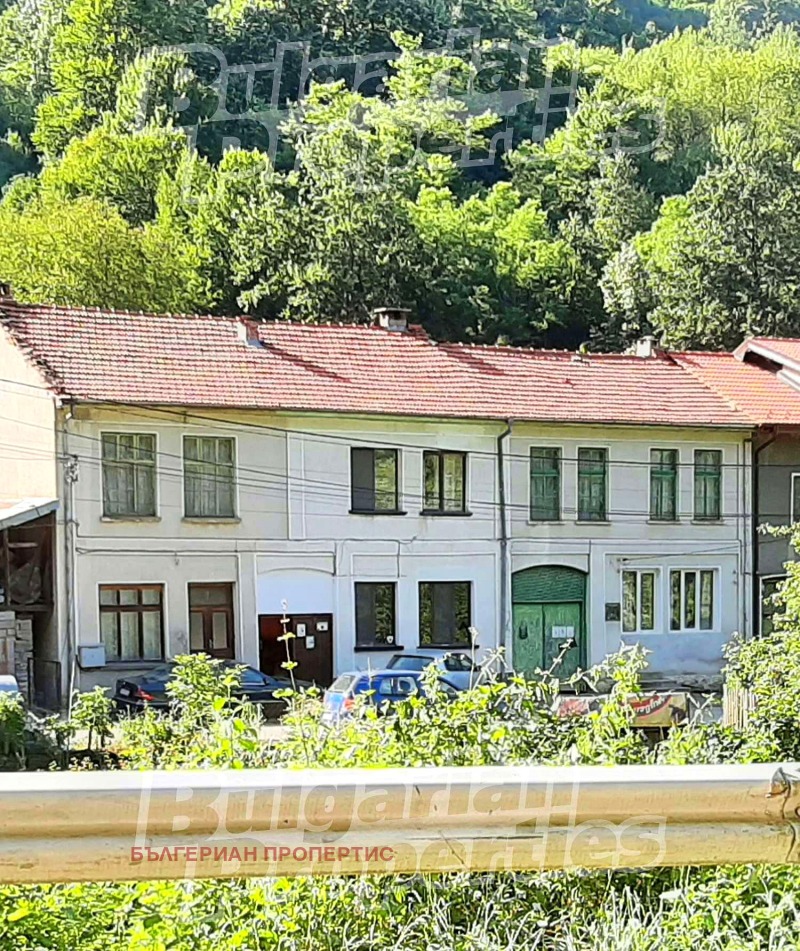 Продава  Къща, област Ловеч, с. Чифлик • 28 000 EUR • ID 61958518 — holmes.bg - [1] 