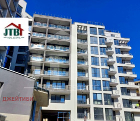 Продава 3-стаен