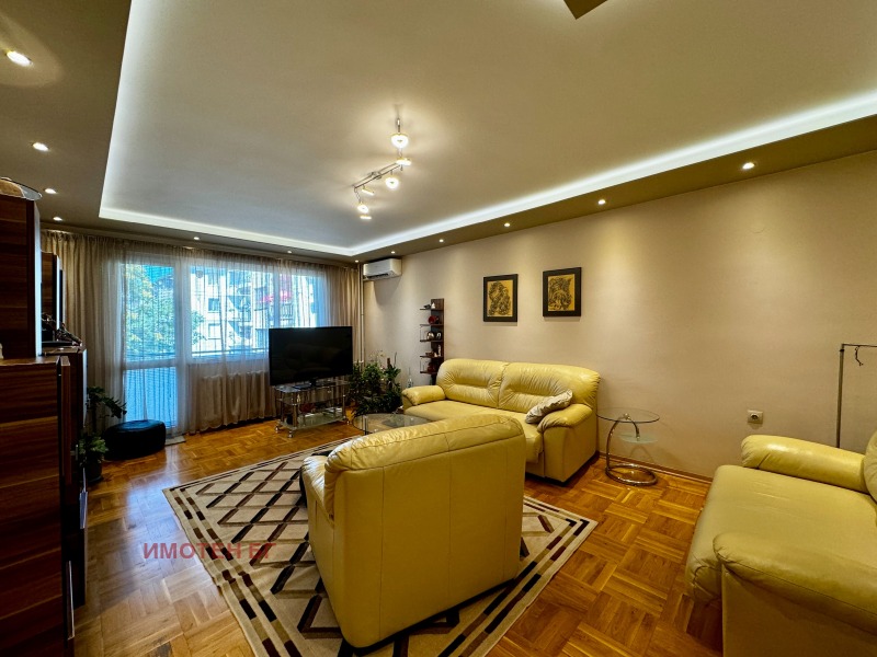 Продава 3-СТАЕН, град София, Банишора • 246000 € • 49650559 1 — Holmes.bg Продава 3-СТАЕН, град София, Банишора • 246000 € • 49650559 1