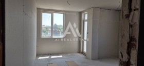 Обява Продава 3-СТАЕН,град Плевен, Широк център