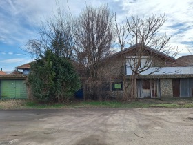 Продажба на имоти в гр. Лом, област Монтана - изображение 8 