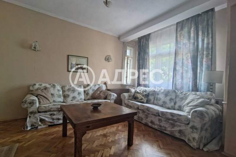 Продава ЕТАЖ ОТ КЪЩА, град София, Оборище • 530000 € / 1036589.90 лв. • 86344662 1 — Holmes.bg Продава ЕТАЖ ОТ КЪЩА, град София, Оборище • 530000 € / 1036589.90 лв. • 86344662 1