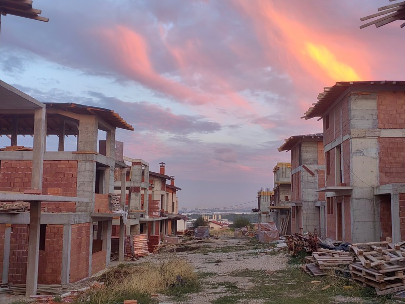 Продава КЪЩА, област София, гр. Божурище • 393525 € / 769668.00 лв. • 80925398 1 — Holmes.bg Продава КЪЩА, област София, гр. Божурище • 393525 € / 769668.00 лв. • 80925398 1