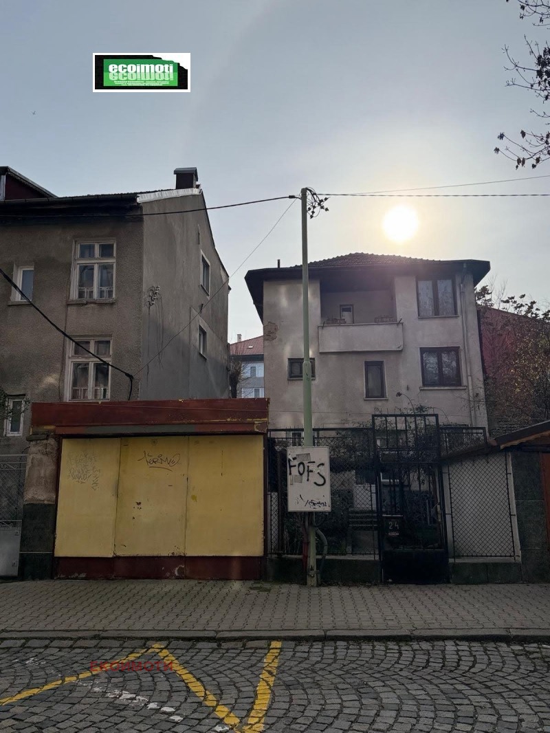 Продава ЕТАЖ ОТ КЪЩА, град София, Център • 88000 € / 172113.04 лв. • 39522989 1 — Holmes.bg Продава ЕТАЖ ОТ КЪЩА, град София, Център • 88000 € / 172113.04 лв. • 39522989 1