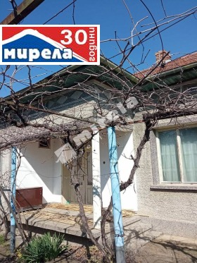 Продажба на имоти в с. Поликраище, област Велико Търново - изображение 13 