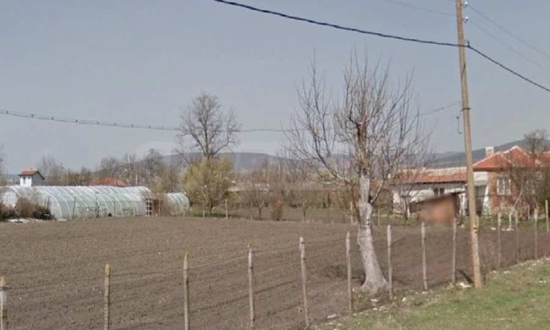Продава ПАРЦЕЛ, област Бургас, гр. Карнобат • 14400 € / 28163.95 лв. • 62685760 1 — Holmes.bg Продава ПАРЦЕЛ, област Бургас, гр. Карнобат • 14400 € / 28163.95 лв. • 62685760 1