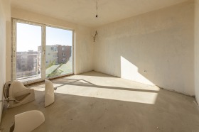 Обява Продава КЪЩА,град Варна, м-т Пчелина