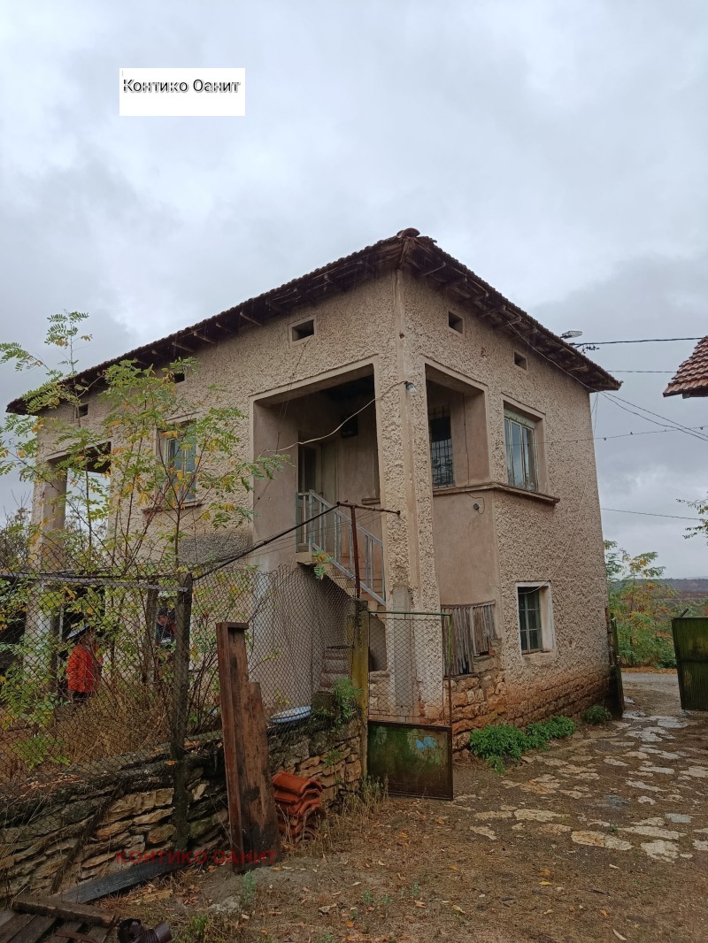 Продава КЪЩА, област Ловеч, с. Карлуково • 23000 € • 44337404 1 — Holmes.bg Продава КЪЩА, област Ловеч, с. Карлуково • 23000 € • 44337404 1