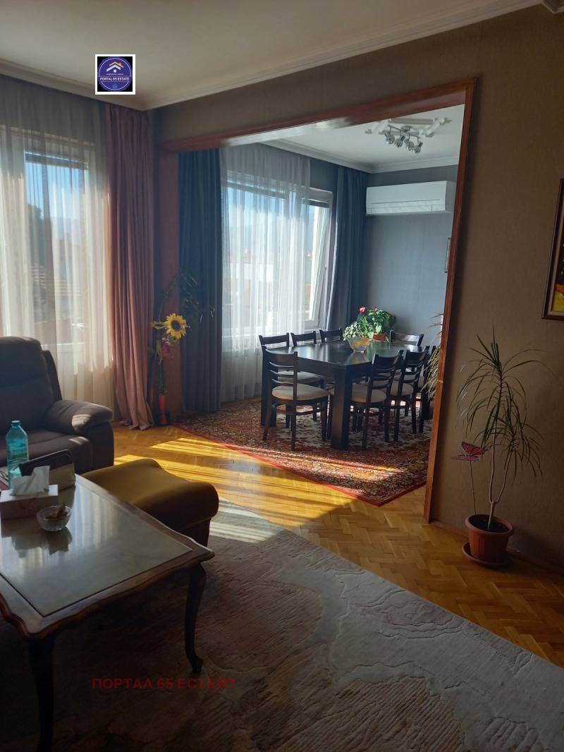 Продава ЕТАЖ ОТ КЪЩА, град София, Горубляне • 370000 € • 19376707 1 — Holmes.bg Продава ЕТАЖ ОТ КЪЩА, град София, Горубляне • 370000 € • 19376707 1
