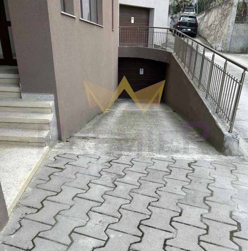 Продава ГАРАЖ, ПАРКОМЯСТО, град Варна, Бриз • 25800 € / 50460.41 лв. • 60121101 1 — Holmes.bg Продава ГАРАЖ, ПАРКОМЯСТО, град Варна, Бриз • 25800 € / 50460.41 лв. • 60121101 1